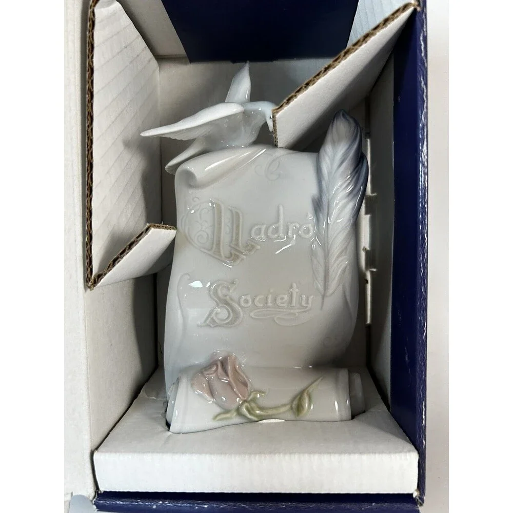 Lladro Collector's Society Scroll With Dove Art. Brings Us Together New In Box